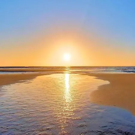 Badhuisje Aan Zee Op *