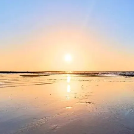 Badhuisje Aan Zee Op * Huisduinen